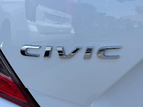 Used 2018 Honda Civic EX image 48