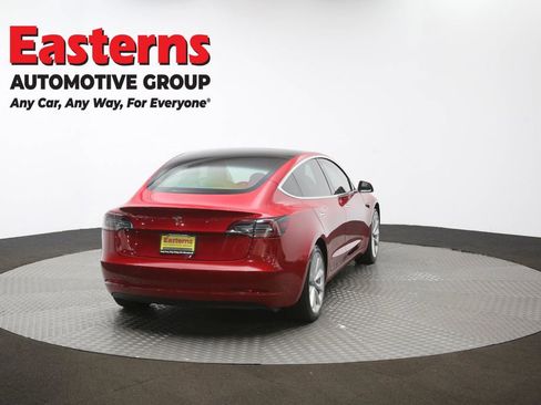 Used 2020 Tesla Model 3 Standard Range image 38