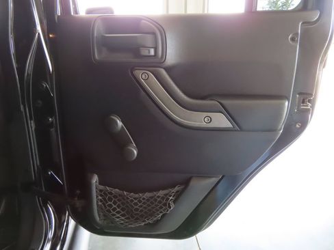Used 2014 Jeep Wrangler Unlimited Sport AWD/4WD image 27