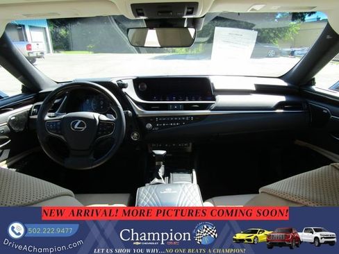 Used 2021 Lexus ES 350 w/ Accessory Package FWD image 9