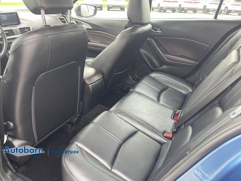 Used 2018 MAZDA MAZDA3 Touring FWD image 26