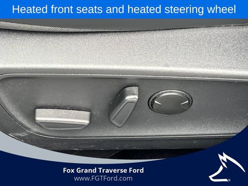 Used 2025 Ford Escape ST-Line Select AWD/4WD image 9