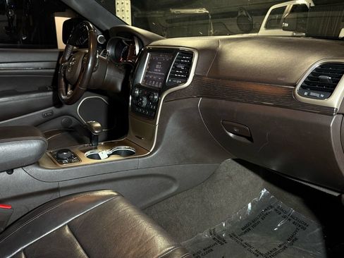Used 2014 Jeep Grand Cherokee Summit AWD/4WD image 18