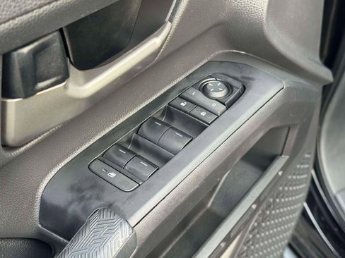 Used 2024 Toyota Tacoma TRD Sport image 15