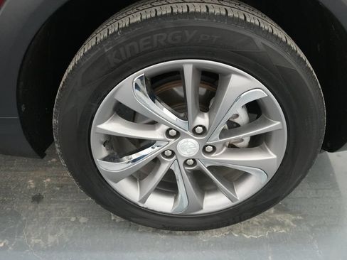 Used 2020 Buick Encore GX Essence w/ Experience Buick Package AWD/4WD image 11