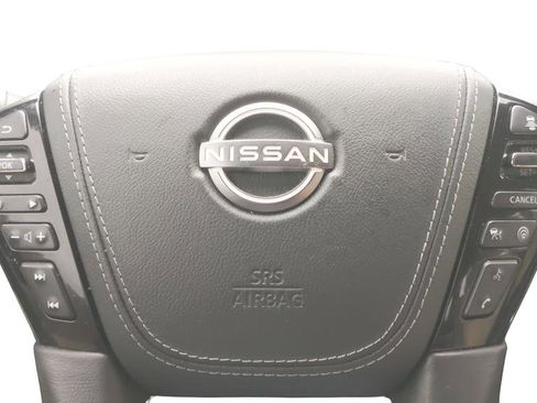 Used 2022 Nissan Armada Platinum w/ Captain's Chairs Package RWD image 19