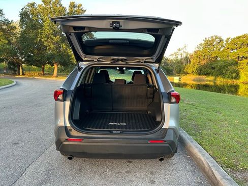 Used 2024 Toyota RAV4 LE image 10
