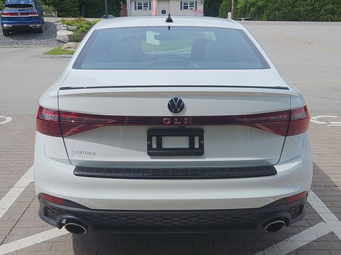 Certified 2025 Volkswagen Jetta GLI Autobahn FWD image 29