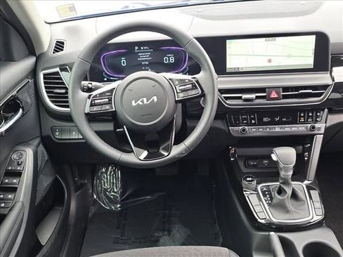 Used 2026 Kia Seltos S FWD image 17