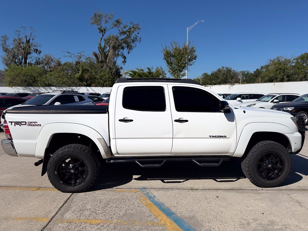 Used 2015 Toyota Tacoma 4x4 Double Cab w/ TRD Off-Road Package image 7