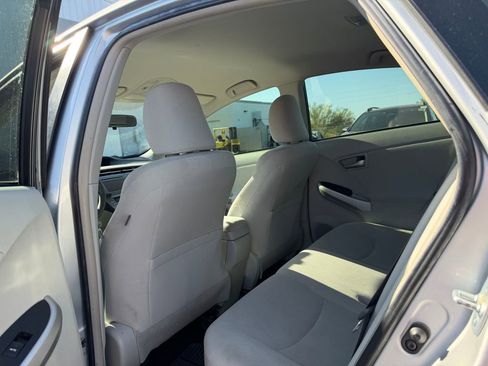 Used 2015 Toyota Prius Two image 8