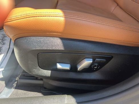 Used 2019 BMW 530i xDrive w/ Convenience Package AWD/4WD image 23
