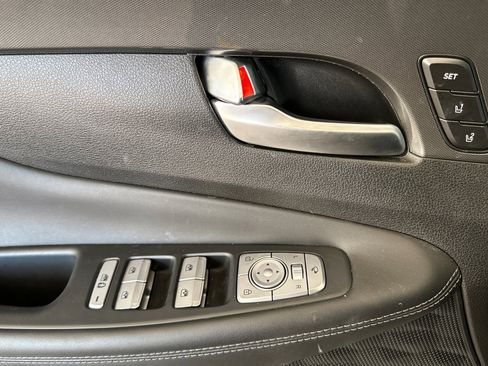 Used 2023 Hyundai Santa Fe Calligraphy image 10