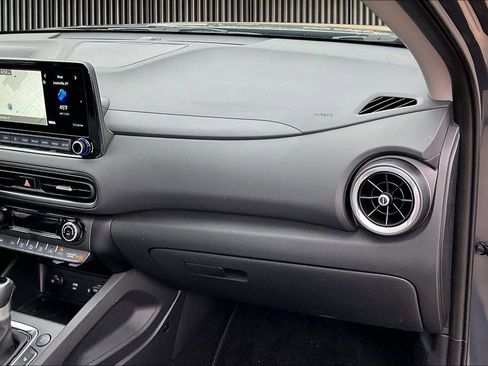 Used 2023 Hyundai Kona SEL w/ Convenience Package image 17