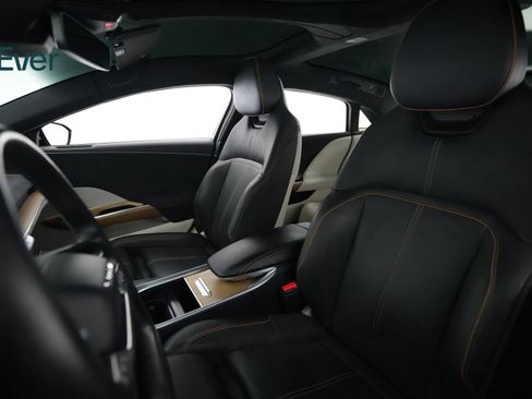 Used 2023 Lucid Air Grand Touring AWD/4WD image 4