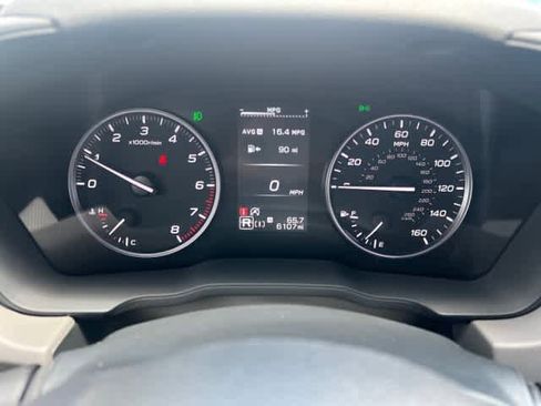 Certified 2024 Subaru Crosstrek 2.5i Limited w/ Crosstrek Mirror Package image 18