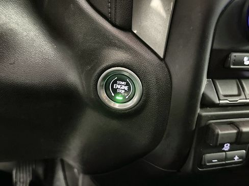 Used 2019 Chevrolet Silverado 1500 RST AWD/4WD image 41