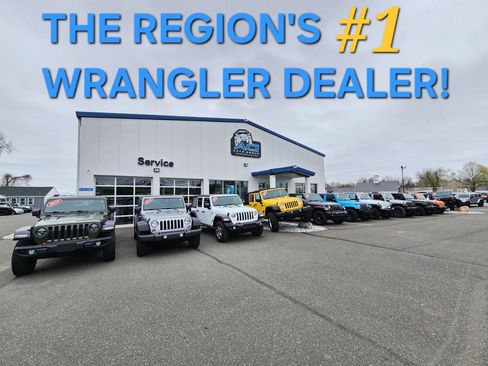 Used 2022 Jeep Wrangler Unlimited Sport AWD/4WD image 4
