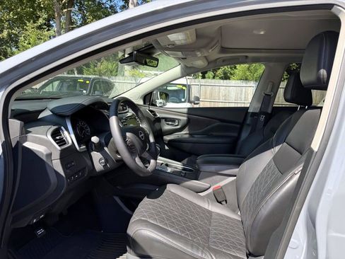 Certified 2024 Nissan Murano Platinum w/ Cargo Package image 16