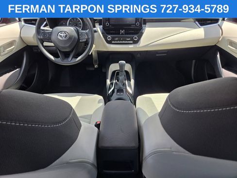 Used 2022 Toyota Corolla LE FWD image 17
