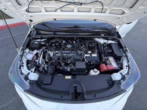 Used 2021 Toyota Corolla LE FWD image 30