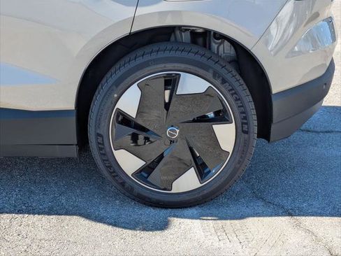 New 2026 Volvo EX30 Plus image 6
