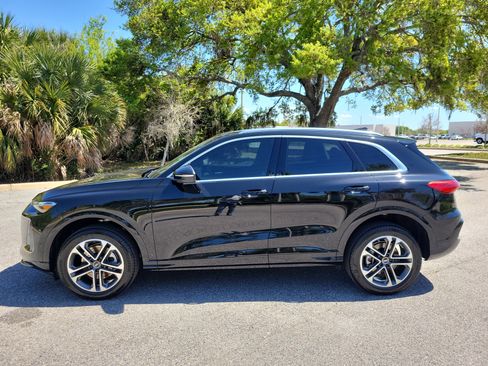 Used 2025 Audi Q5 Premium image 7