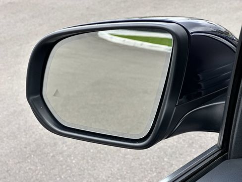 Certified 2022 Mercedes-Benz GLE 350 w/ Premium Package image 10
