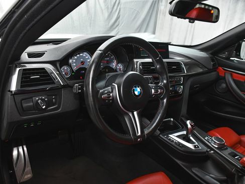 Used 2019 BMW M4 Convertible w/ Competition Package RWD image 20
