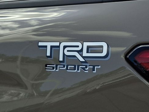 Used 2026 Toyota Tacoma TRD Sport w/ TRD Sport Upgrade Package AWD/4WD image 30