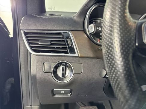 Used 2017 Mercedes-Benz GLS 550 4MATIC image 14