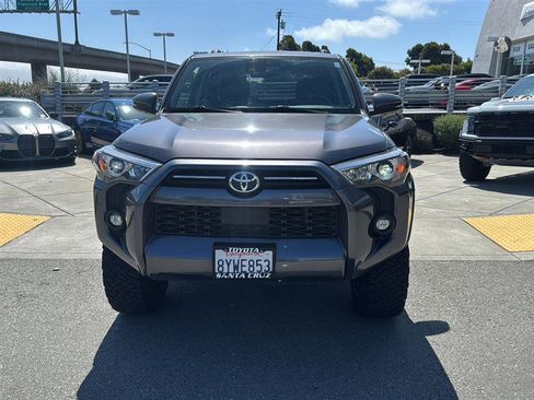 Used 2022 Toyota 4Runner SR5 Premium w/ Moonroof Package AWD/4WD image 3