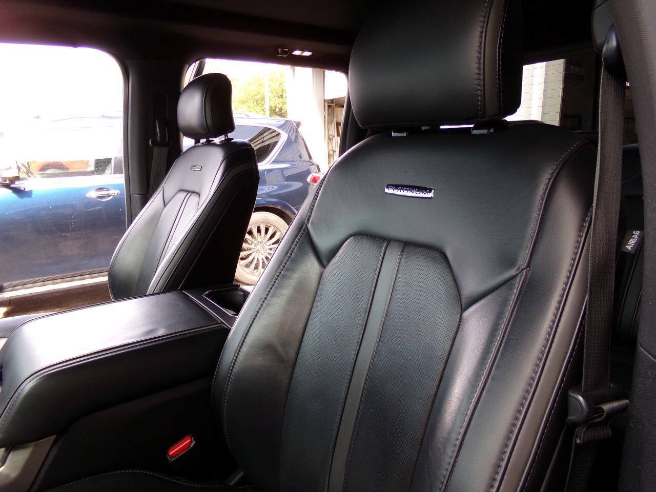 Used 2017 Ford F150 Platinum w/ Equipment Group 701A Luxury AWD/4WD image 20