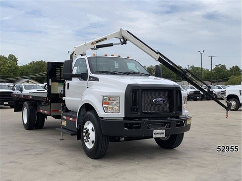 Used 2022 Ford F650 2WD Regular Cab Super Duty image 8