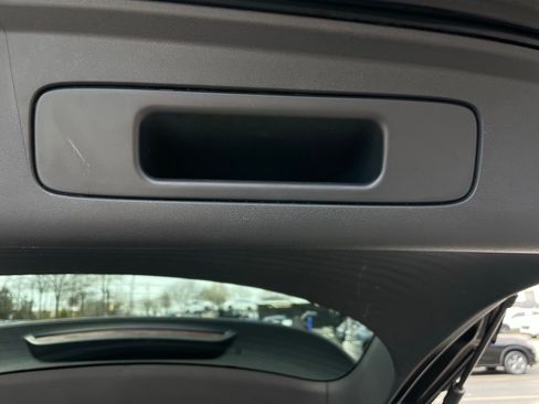 Certified 2025 Honda HR-V LX image 41