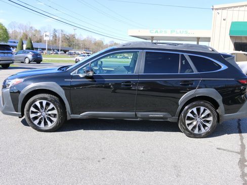 Used 2024 Subaru Outback Limited image 2