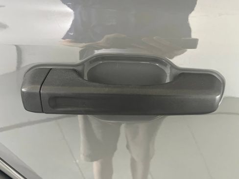 Used 2018 Jeep Wrangler Unlimited Sahara AWD/4WD image 46