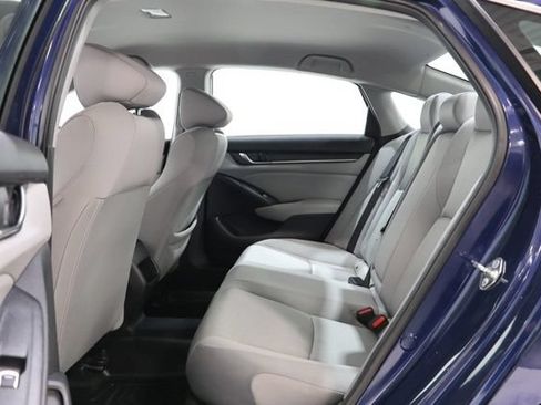 Used 2018 Honda Accord LX image 30