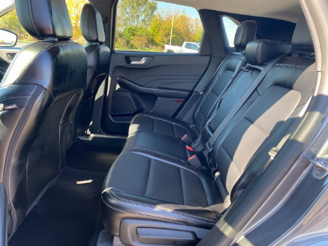 Used 2024 Ford Escape Platinum AWD/4WD image 19