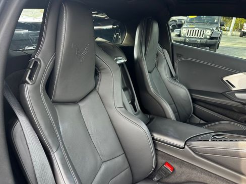 Used 2025 Chevrolet Corvette Stingray Preferred Cpe w/ 2LT image 30