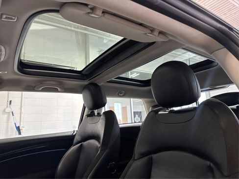 Used 2023 MINI Cooper SE image 24