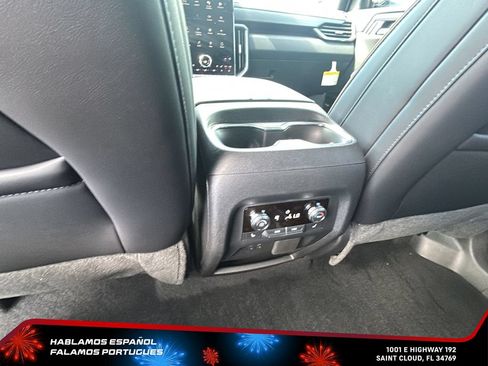 New 2026 GMC Acadia AT4 w/ Luxury Package AWD/4WD image 25