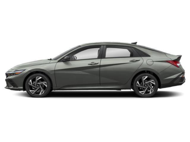 New 2026 Hyundai Elantra SEL FWD image 2