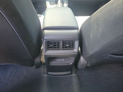 Used 2025 Honda CR-V EX image 10