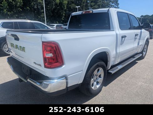 Used 2025 RAM 1500 Big Horn AWD/4WD image 2