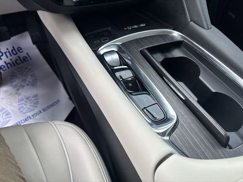 Certified 2024 Buick Enclave Avenir w/ Avenir Technology Package image 16