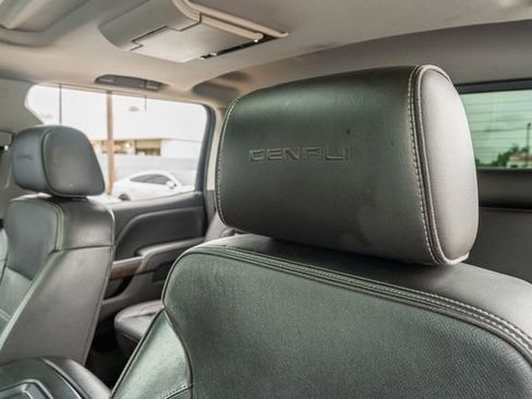 Used 2017 GMC Sierra 2500 Denali w/ Duramax Plus Package image 19