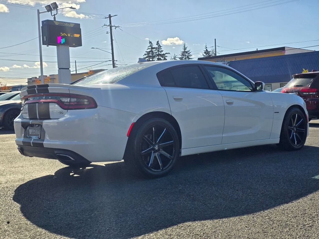 Used 2017 Dodge Charger R/T RWD image 6