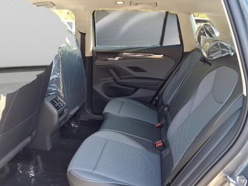 New 2026 Volkswagen Tiguan SE image 11