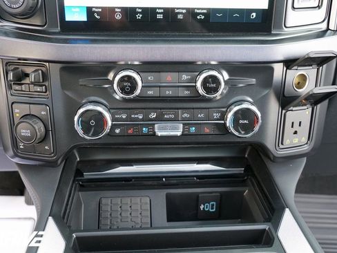 Used 2026 Ford F350 Platinum image 29